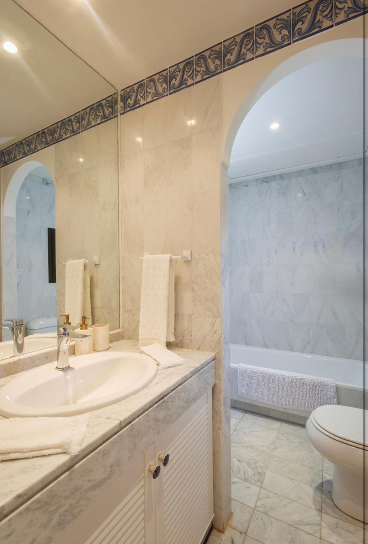 La Cartuja Del Golf Apartment Естепона Екстериор снимка